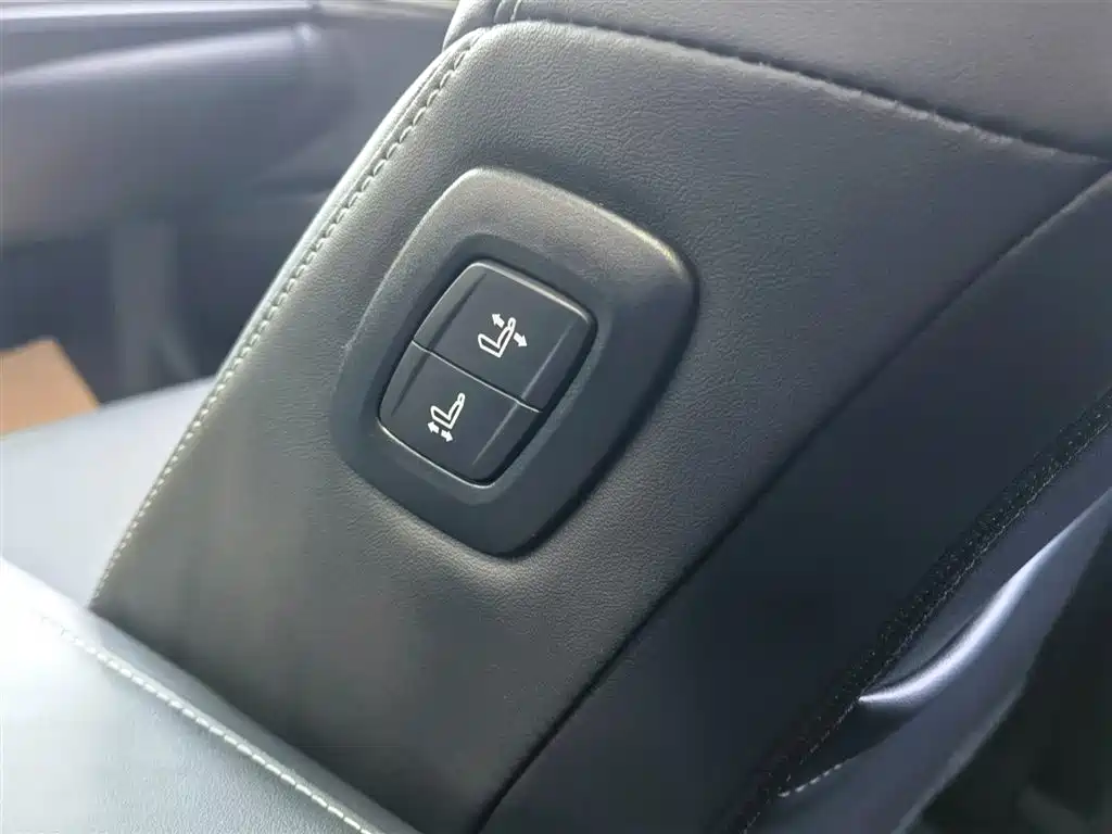 Toyota Camry 2026 — фото 24
