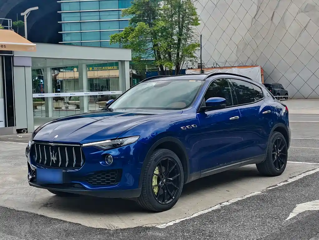 Maserati Levante 2019 — фото 1