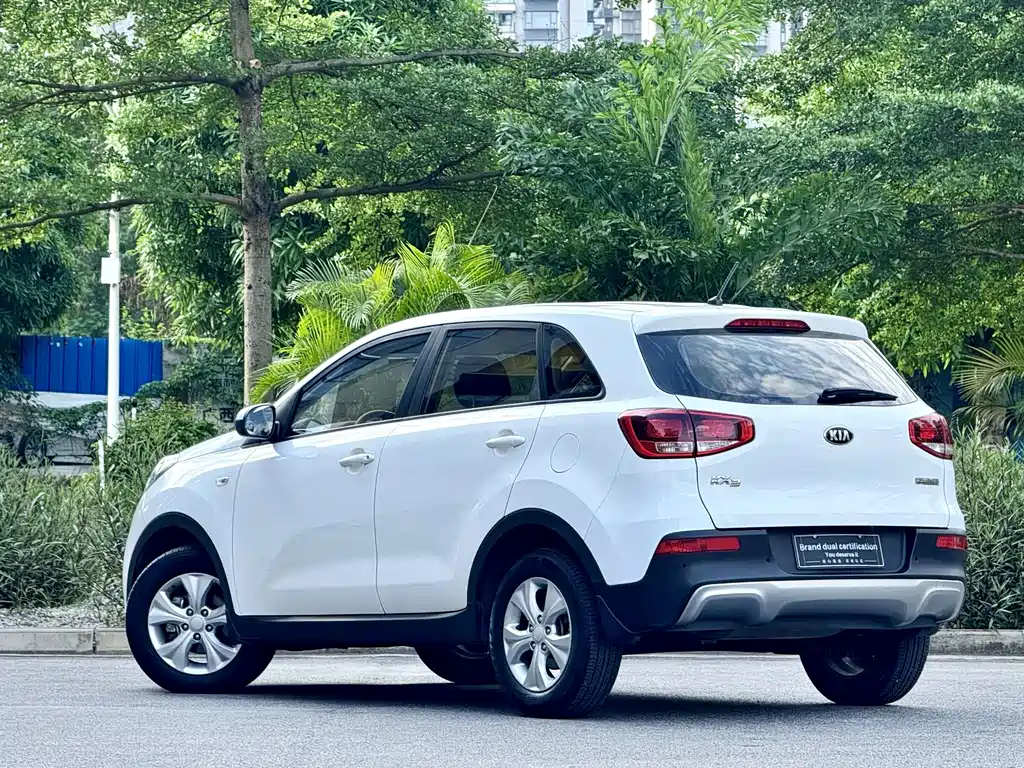 Kia KX3 2016 — фото 5