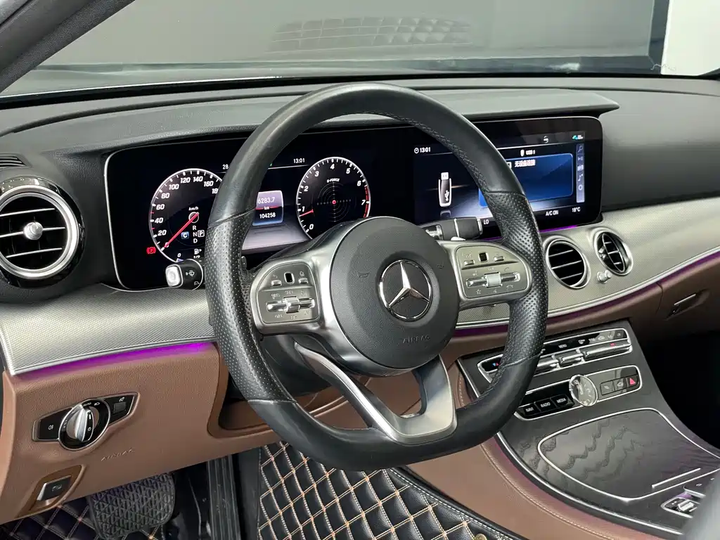 Mercedes-Benz E-Class 2020 — фото 29
