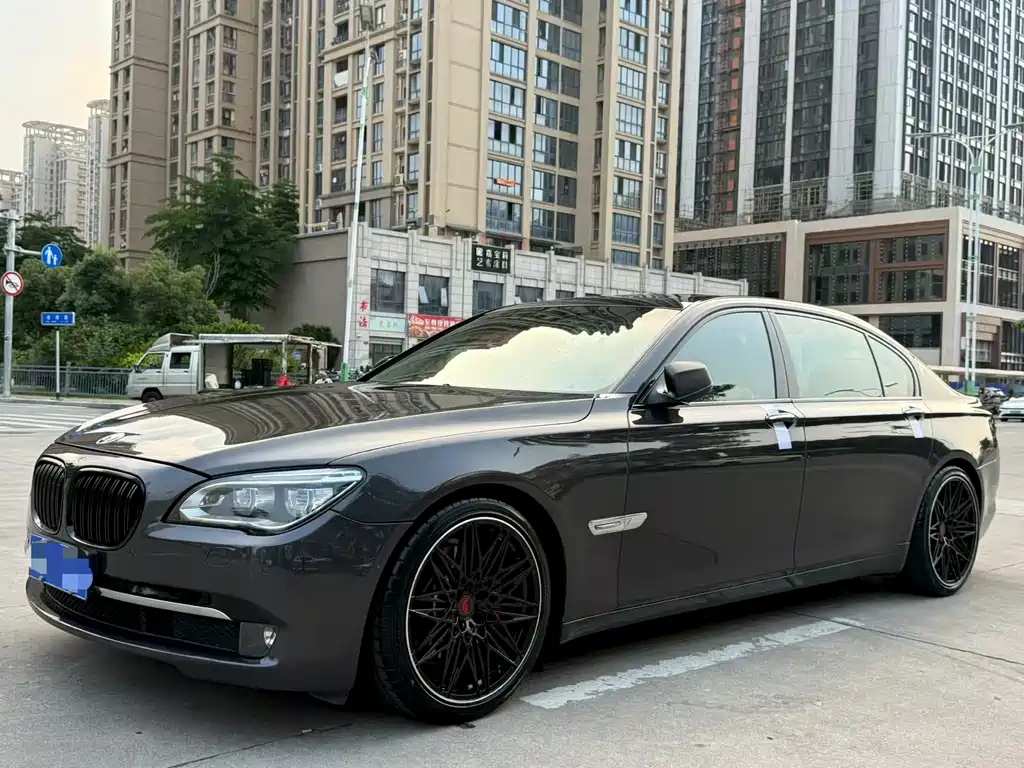 BMW 7 Series 2011