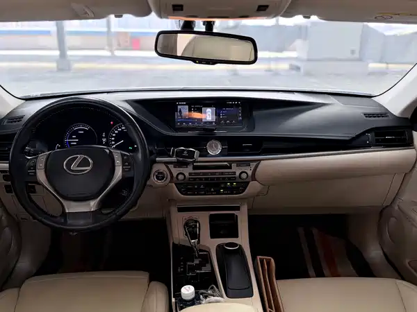 Lexus ES 2014