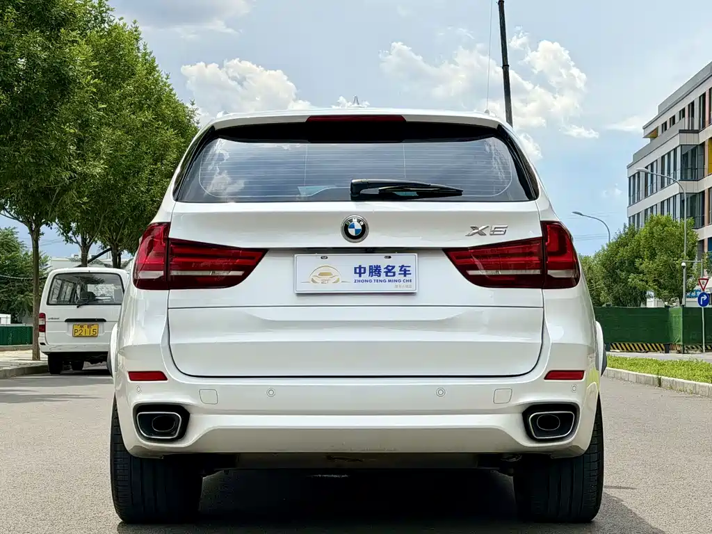 BMW X5 2018 — фото 30