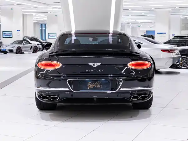 Bentley Continental 2021