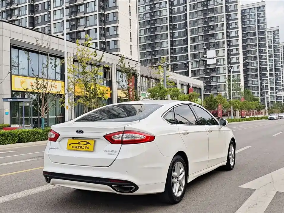 Ford Mondeo 2015 — фото 4
