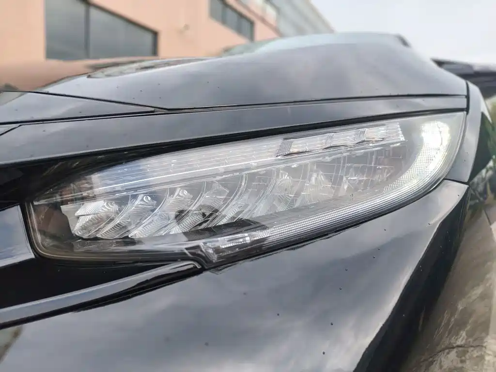 Honda Civic 2020 — фото 17