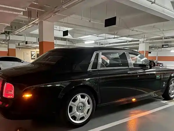 Rolls-Royce Phantom 2005