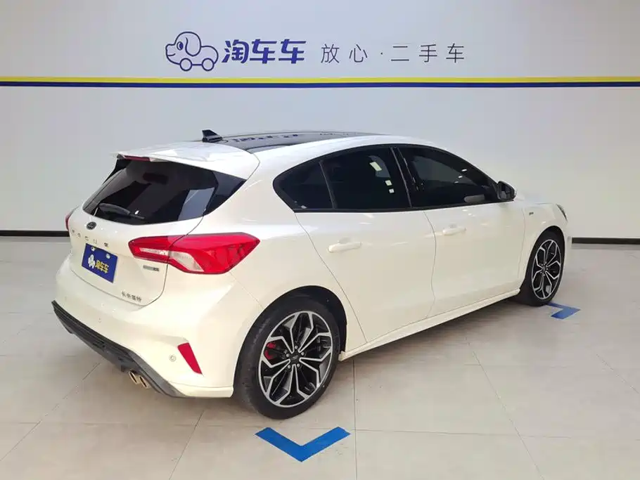Ford Focus 2020 — фото 3