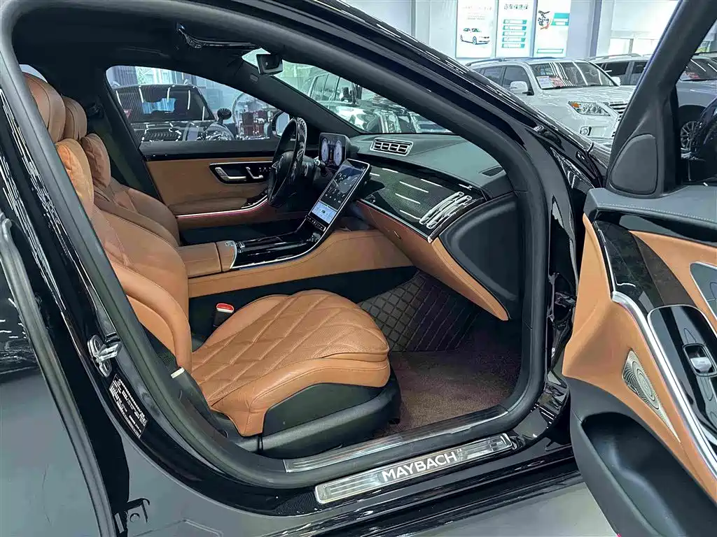 Mercedes-Benz Maybach S-Class 2021 — фото 11