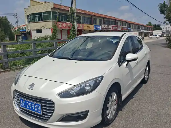 Peugeot 308 2015