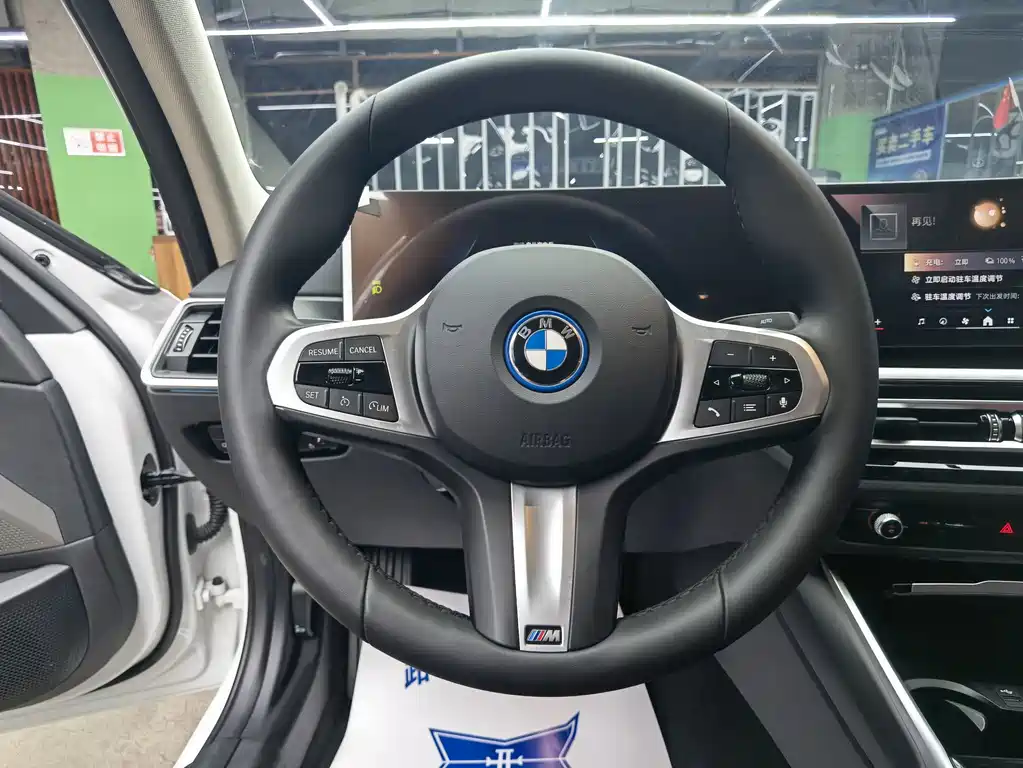 BMW i3 2024 — фото 10