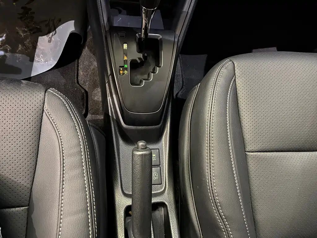 Toyota Yaris L 2023 — фото 22