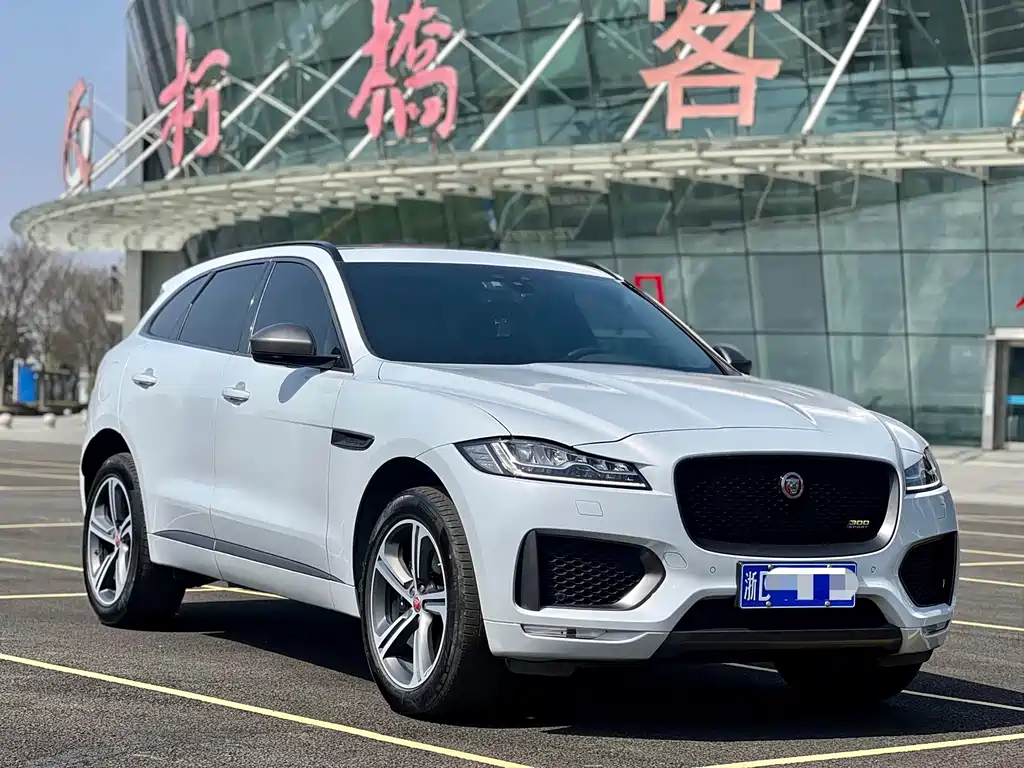 Jaguar F-PACE 2021 — фото 3