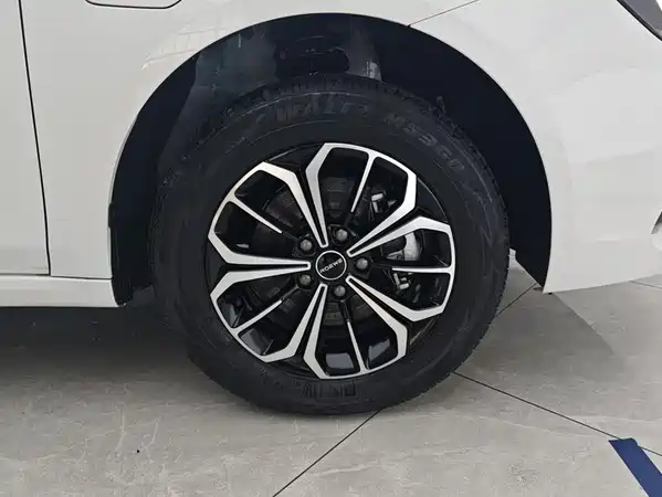 Roewe i6 MAX New Energy 2026