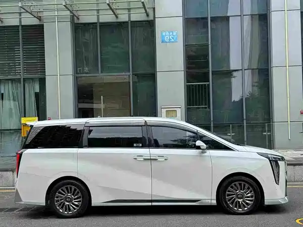 GAC Trumpchi M8 2023