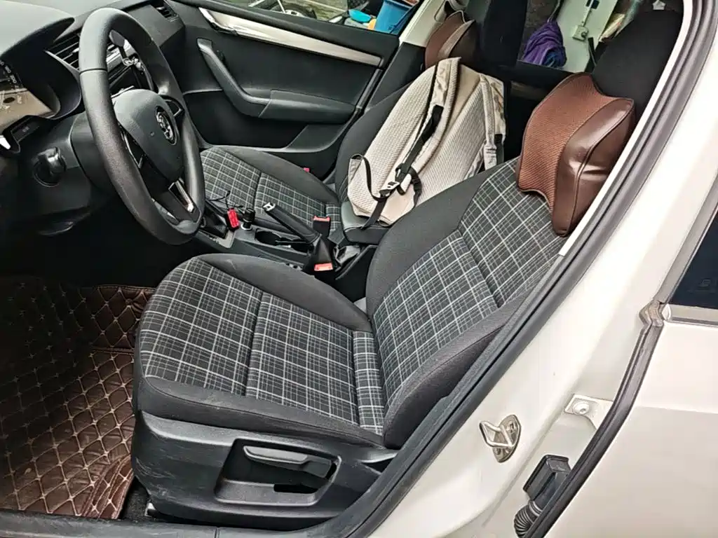 Skoda Octavia 2018 — фото 15