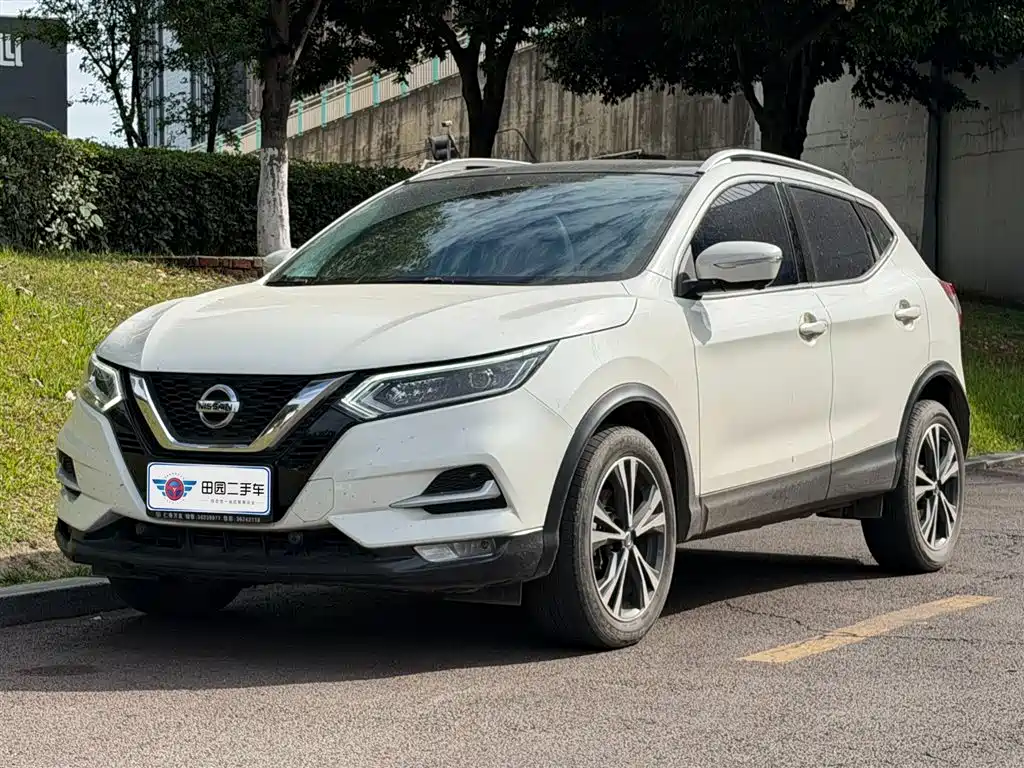 Nissan Qashqai 2022 — фото 1