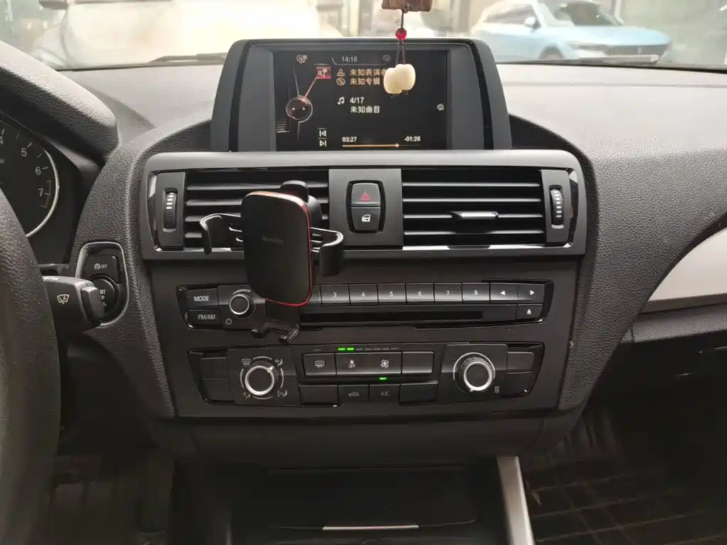 BMW 1 Series 2015 — фото 13