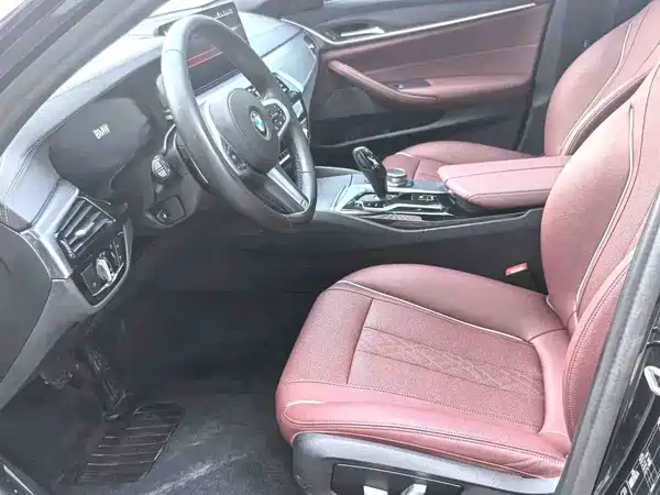 BMW 5 Series 2022