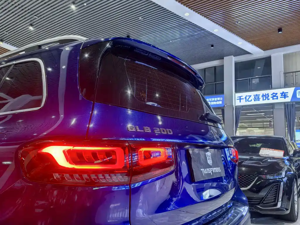Mercedes-Benz GLB 2021