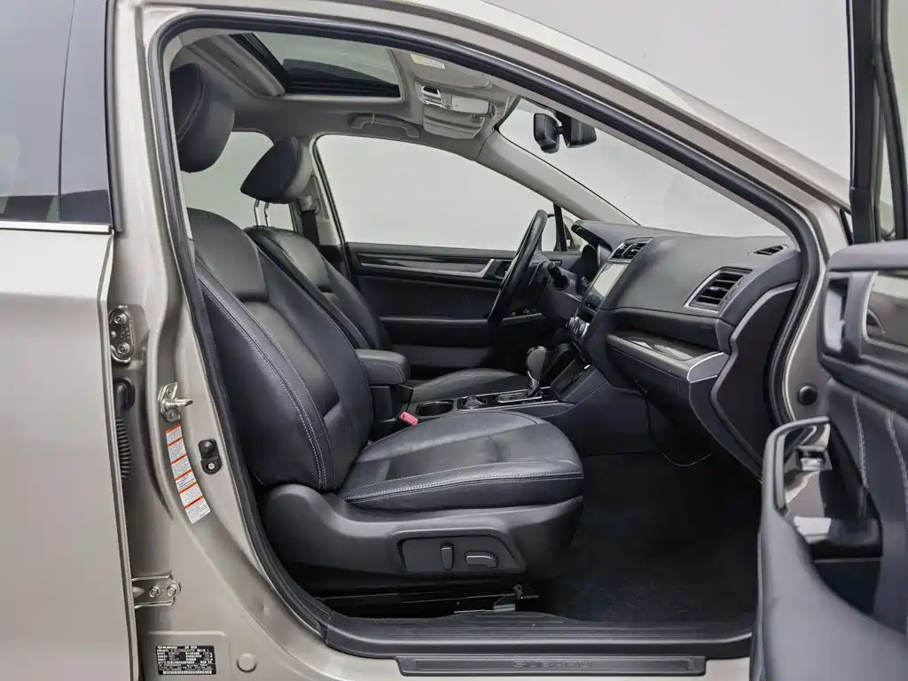 Subaru Outback 2016 — фото 23