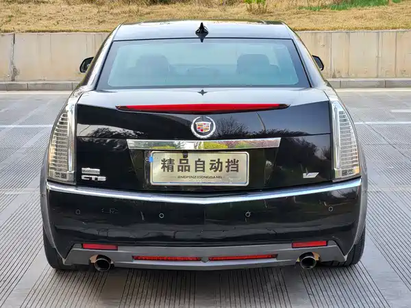 Cadillac CTS 2010