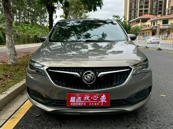 Buick GL6 2019