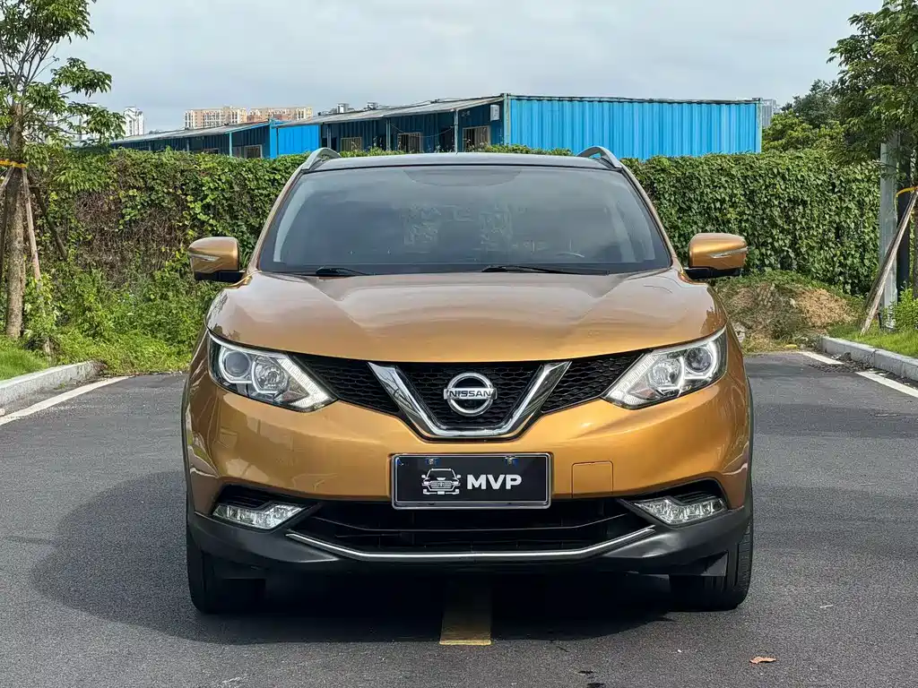 Nissan Qashqai 2015 — фото 2