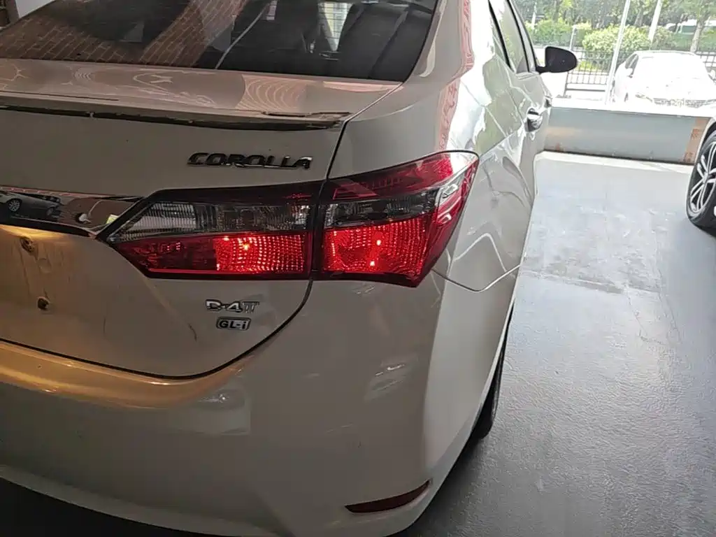 Toyota Corolla 2018 — фото 8