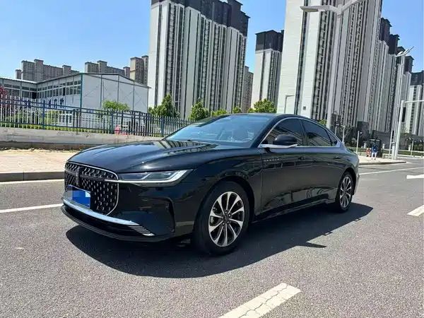 Lincoln Z 2025