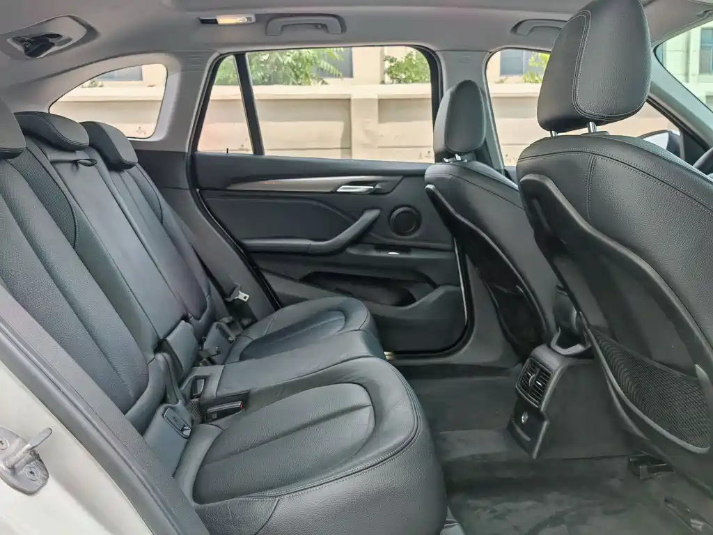 BMW X1 New Energy 2018 — фото 17