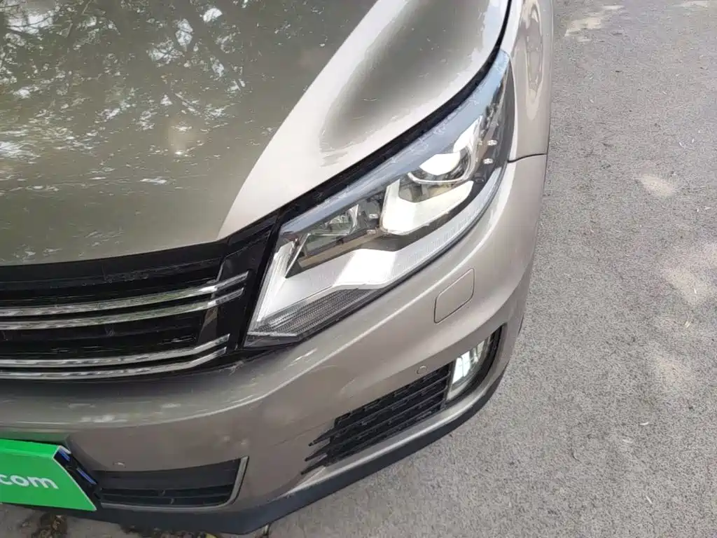 Volkswagen Tiguan 2015 — фото 18