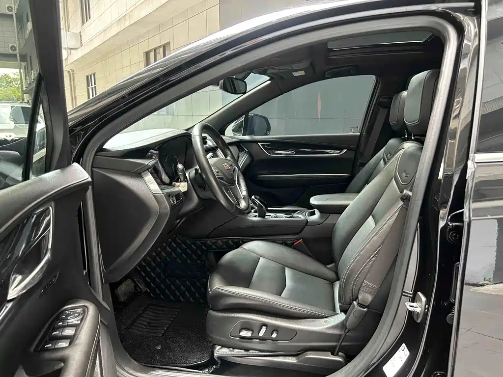 Cadillac XT5 2022 — фото 13