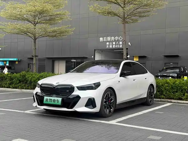 BMW i5 M60 2024