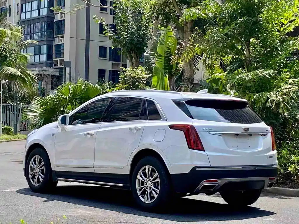 Cadillac XT5 2020 — фото 9