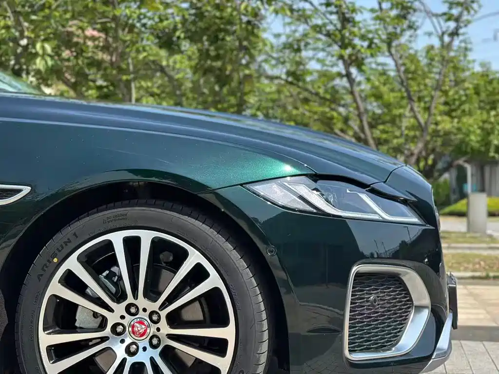Jaguar XFL 2022 — фото 15