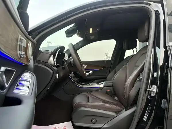 Mercedes-Benz GLC 2021