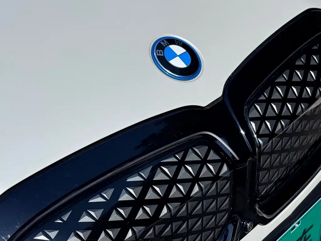 BMW i3 2024 — фото 5