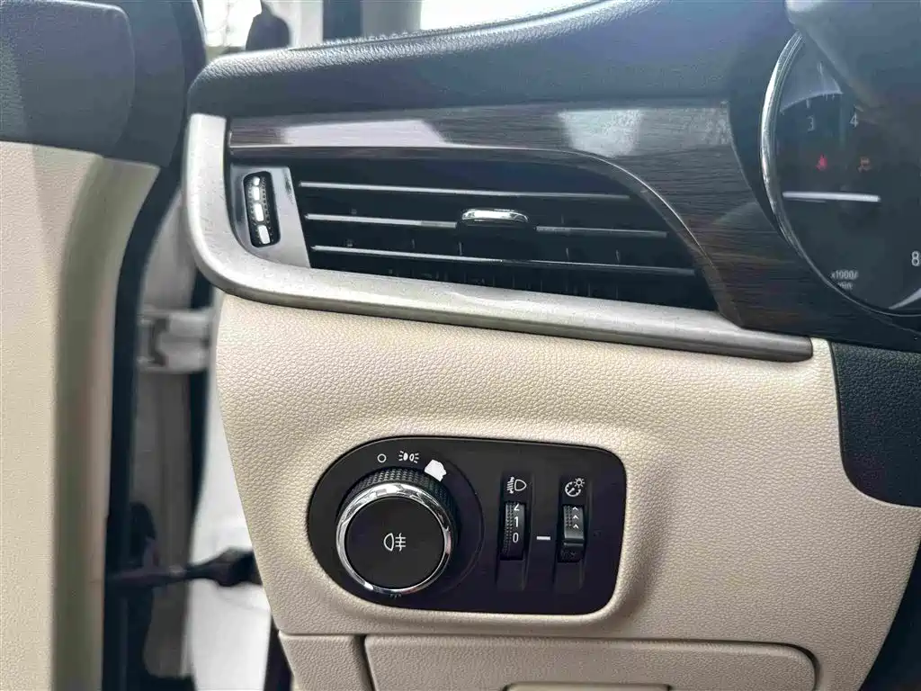 Buick Verano 2018 — фото 14
