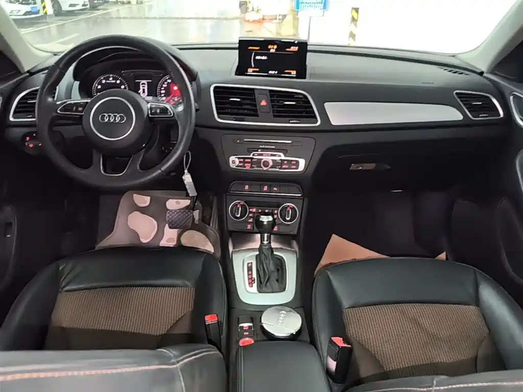 Audi Q3 2017 — фото 10