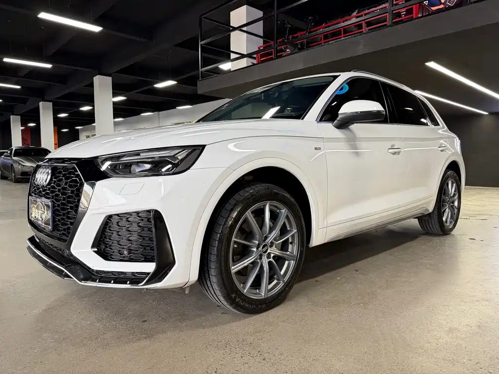Audi Q5L 2024