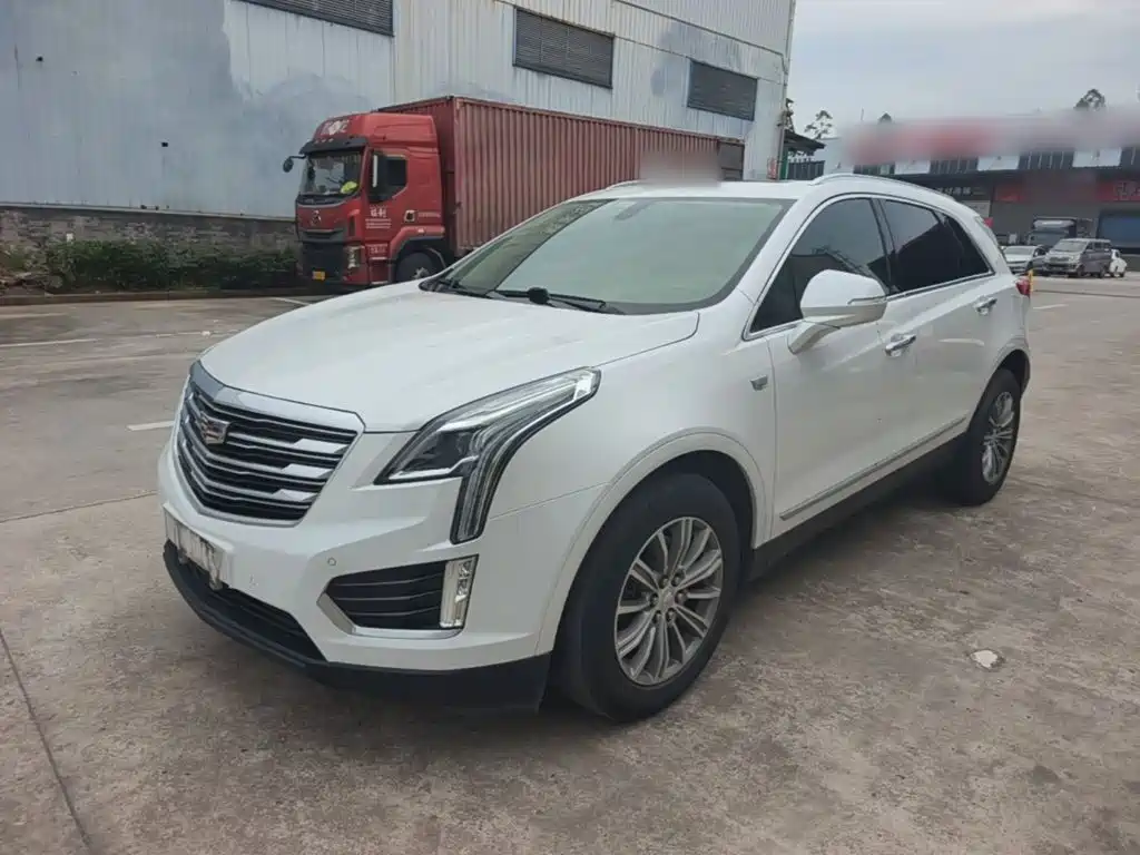 Cadillac XT5 2016 — фото 1