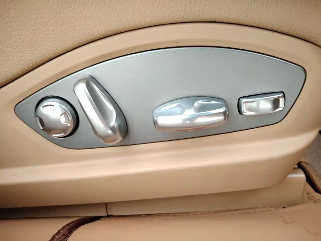 Porsche Panamera 2015 — фото 20