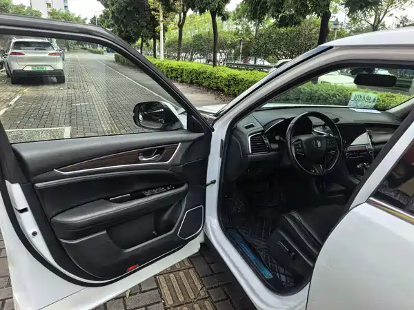 Honda Avancier 2017