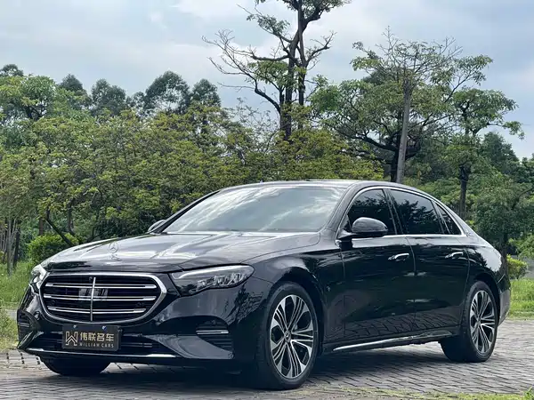 Mercedes-Benz E-Class 2025