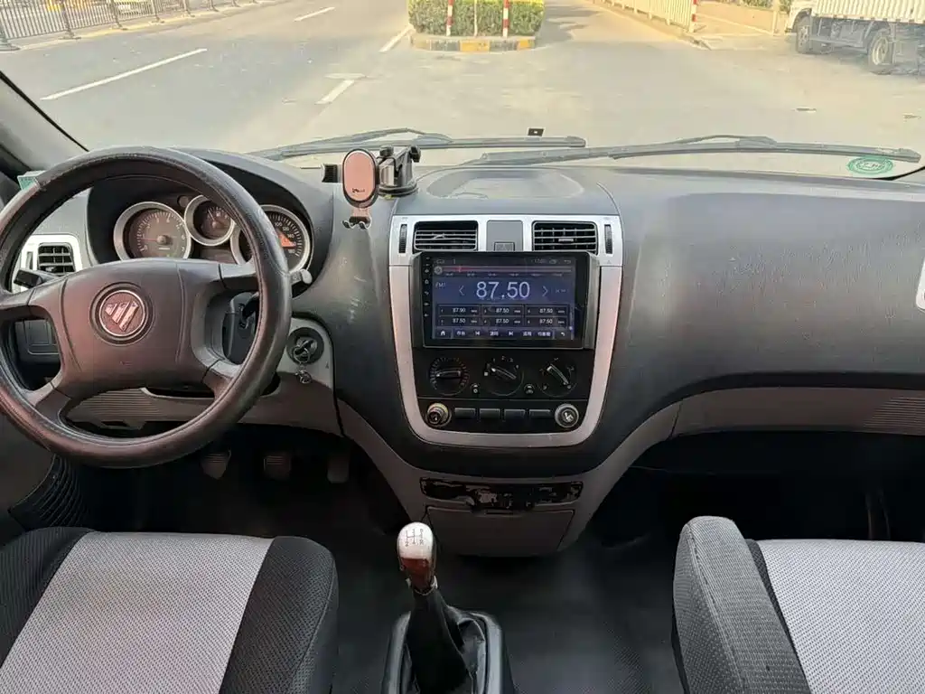 Foton Maverick E 2017 — фото 9