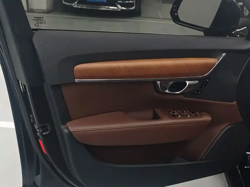 Volvo S90 2019 — фото 10