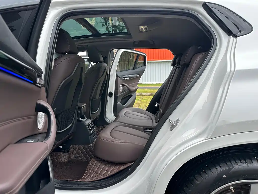 BMW X2 2021 — фото 10