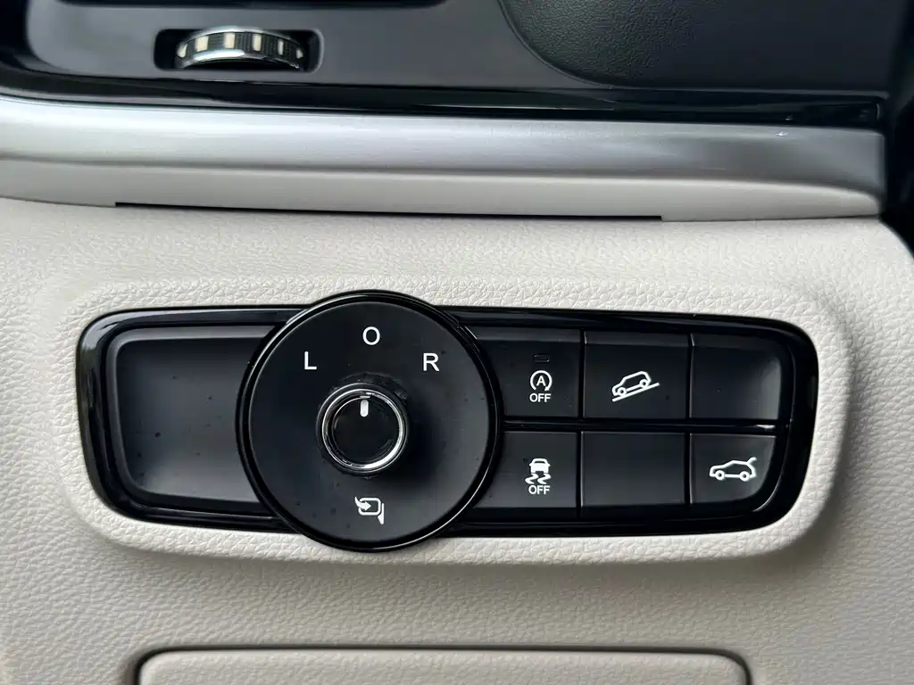 GAC Motor Trumpchi M8 2019 — фото 28