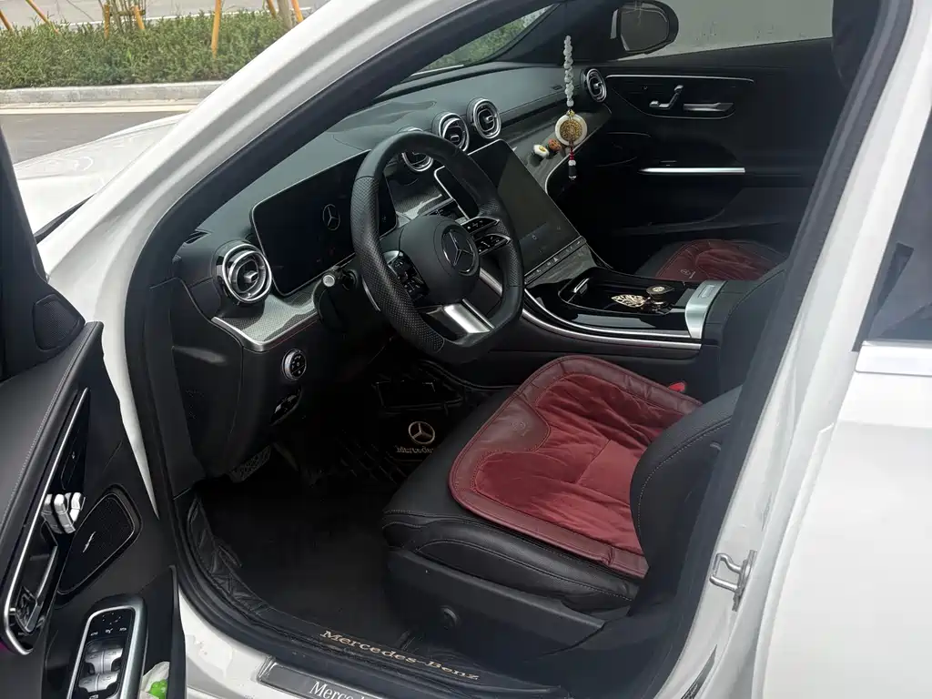 Mercedes-Benz C-Class 2023 — фото 6
